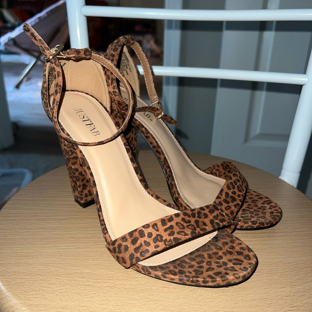 Cheetah print just fab pumps.